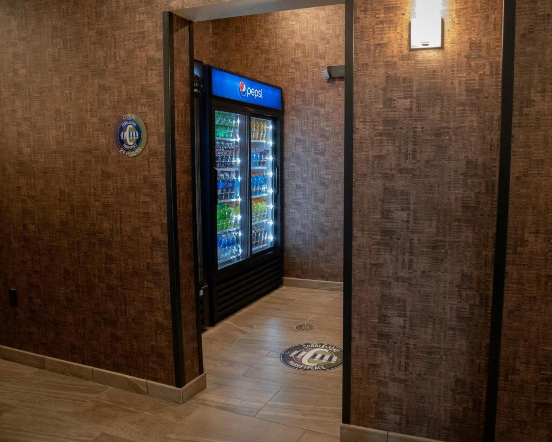 Cobblestone Hotel & Suites - Two Rivers Ngoại thất bức ảnh